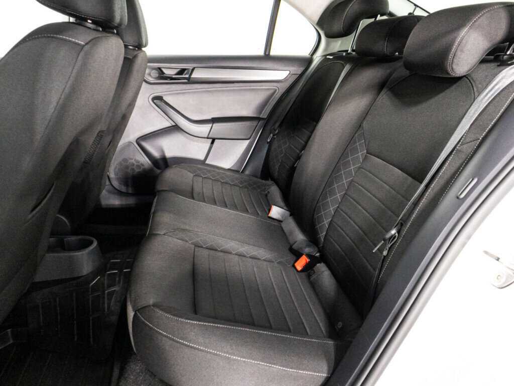 Skoda Rapid с пробегом — 2019 год. Фото: #9