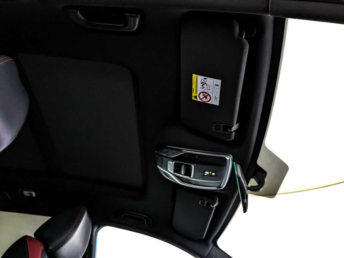 Geely Coolray с пробегом — 2022 год. Фото: #20