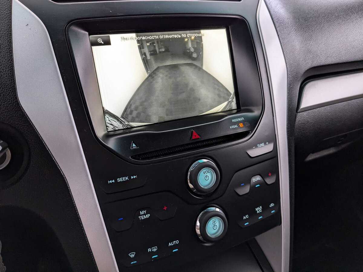 Ford Explorer с пробегом — 2014 год. Фото: #22