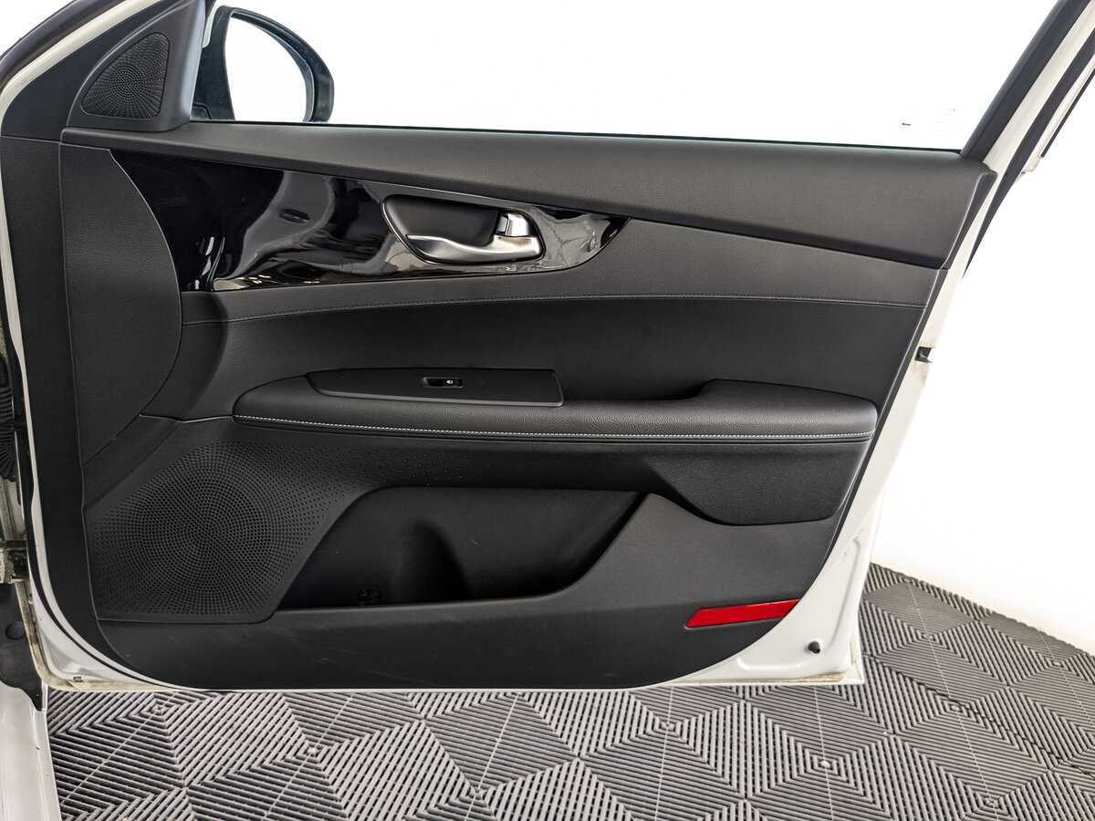 Kia Cerato с пробегом — 2020 год. Фото: #22