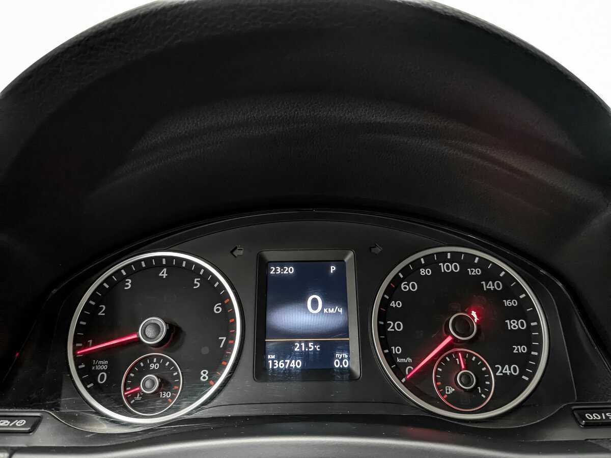 Volkswagen Tiguan с пробегом — 2015 год. Фото: #15