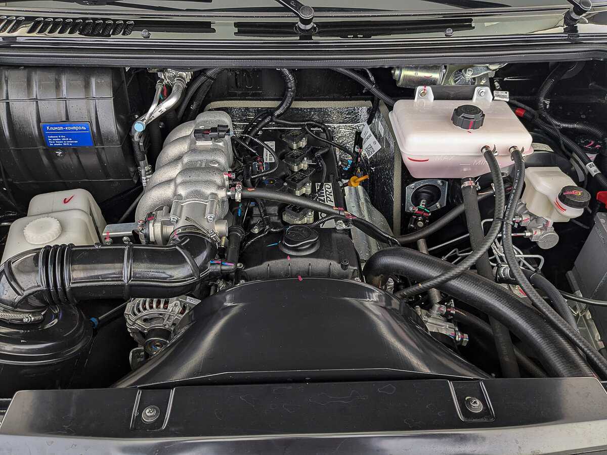 УАЗ Patriot с пробегом — 2024 год. Фото: #8