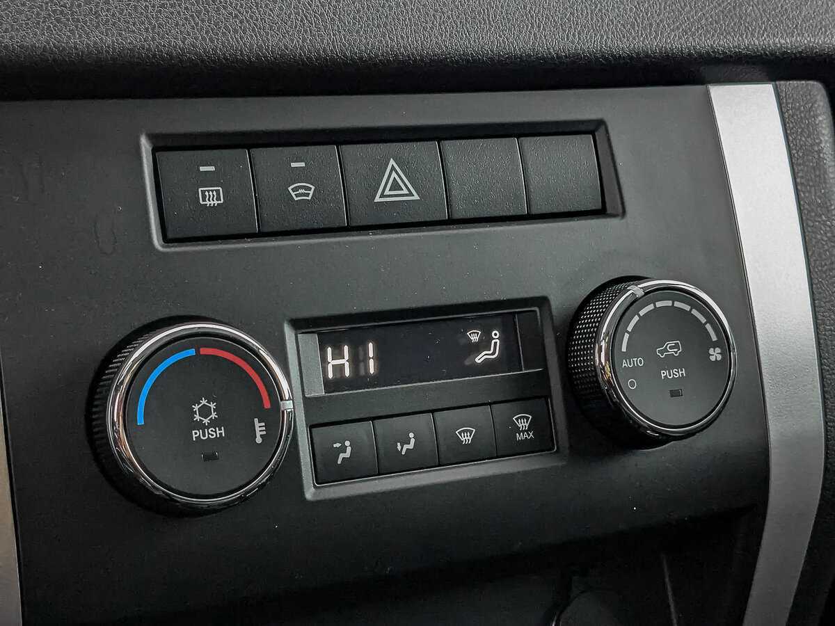 УАЗ Patriot с пробегом — 2024 год. Фото: #20