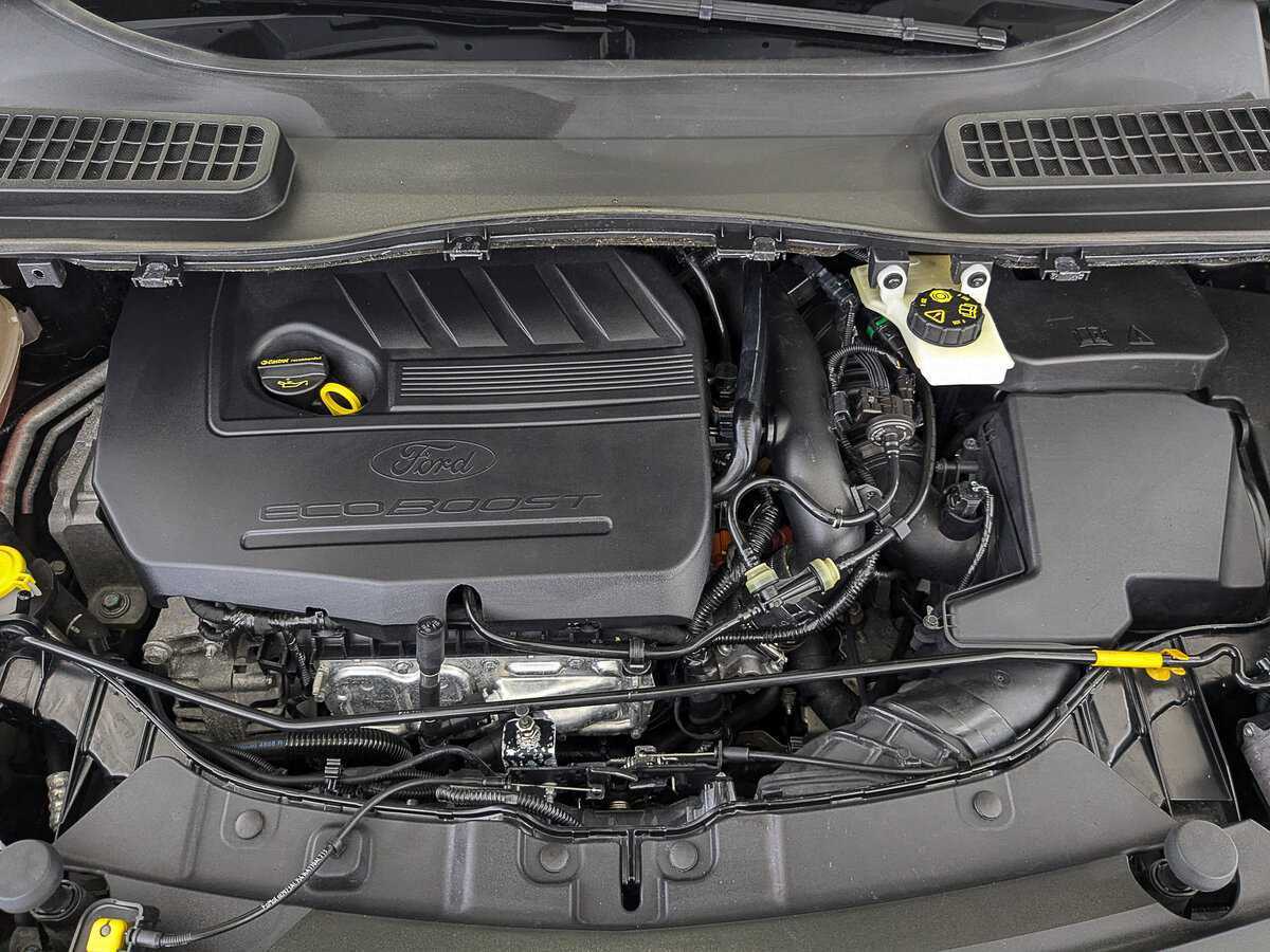 Ford Kuga с пробегом — 2016 год. Фото: #8