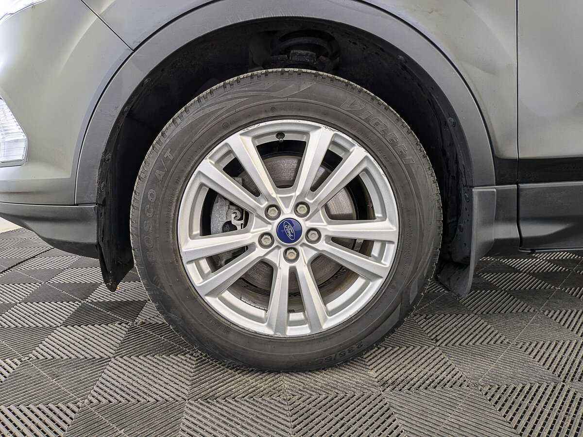 Ford Kuga с пробегом — 2016 год. Фото: #11