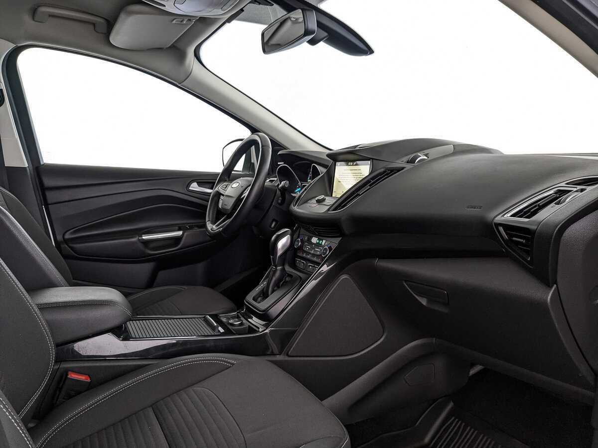 Ford Kuga с пробегом — 2019 год. Фото: #10