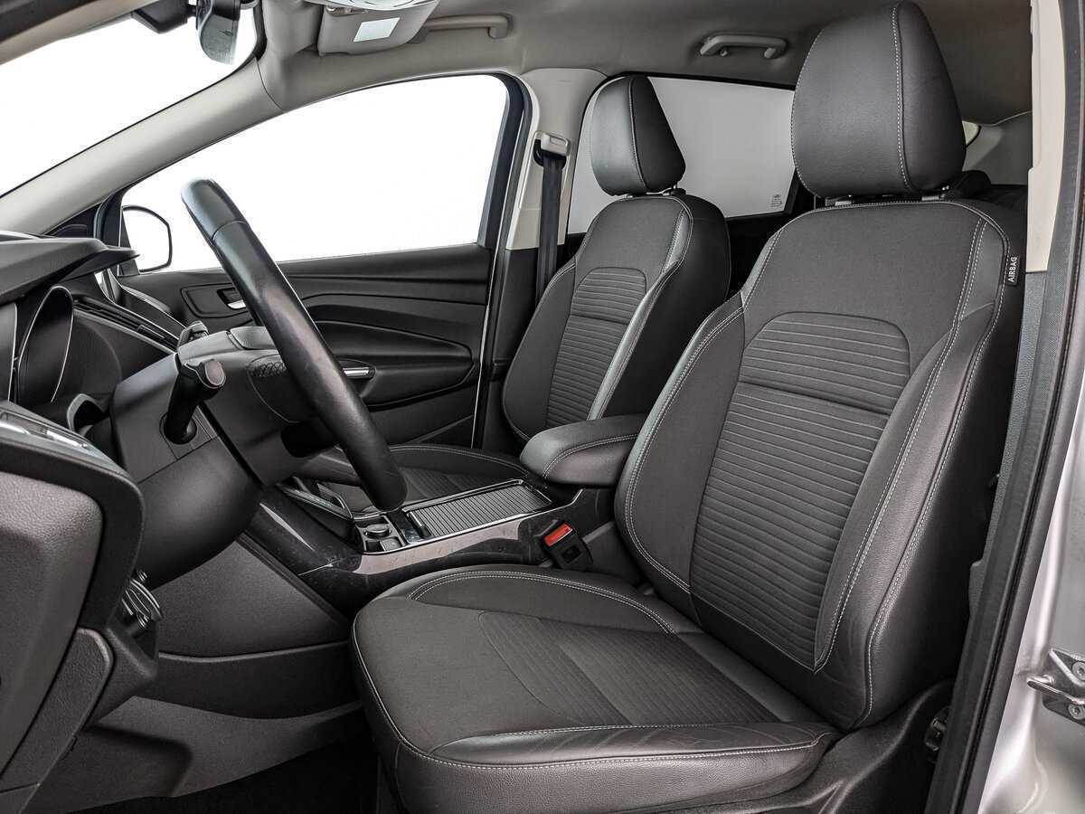 Ford Kuga с пробегом — 2019 год. Фото: #17