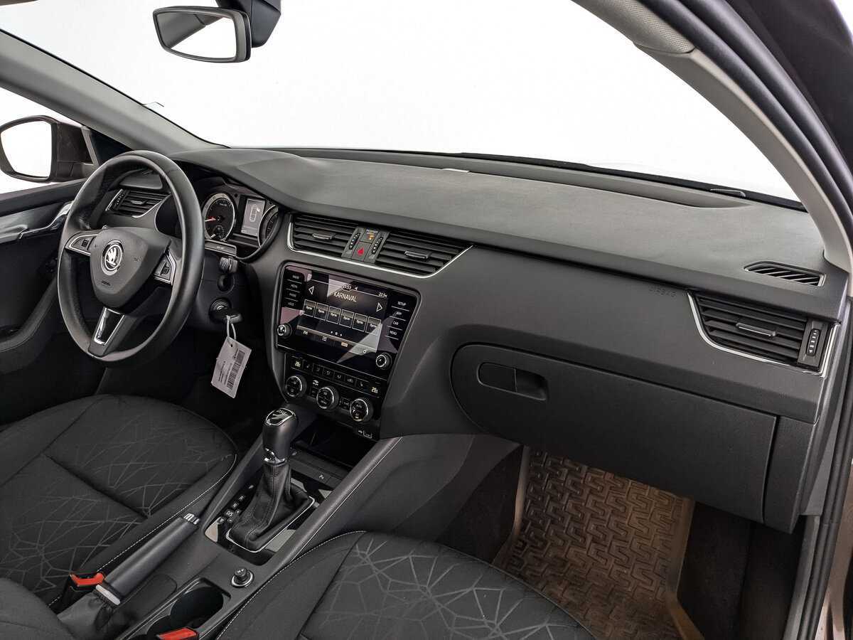 Skoda Octavia с пробегом — 2020 год. Фото: #10