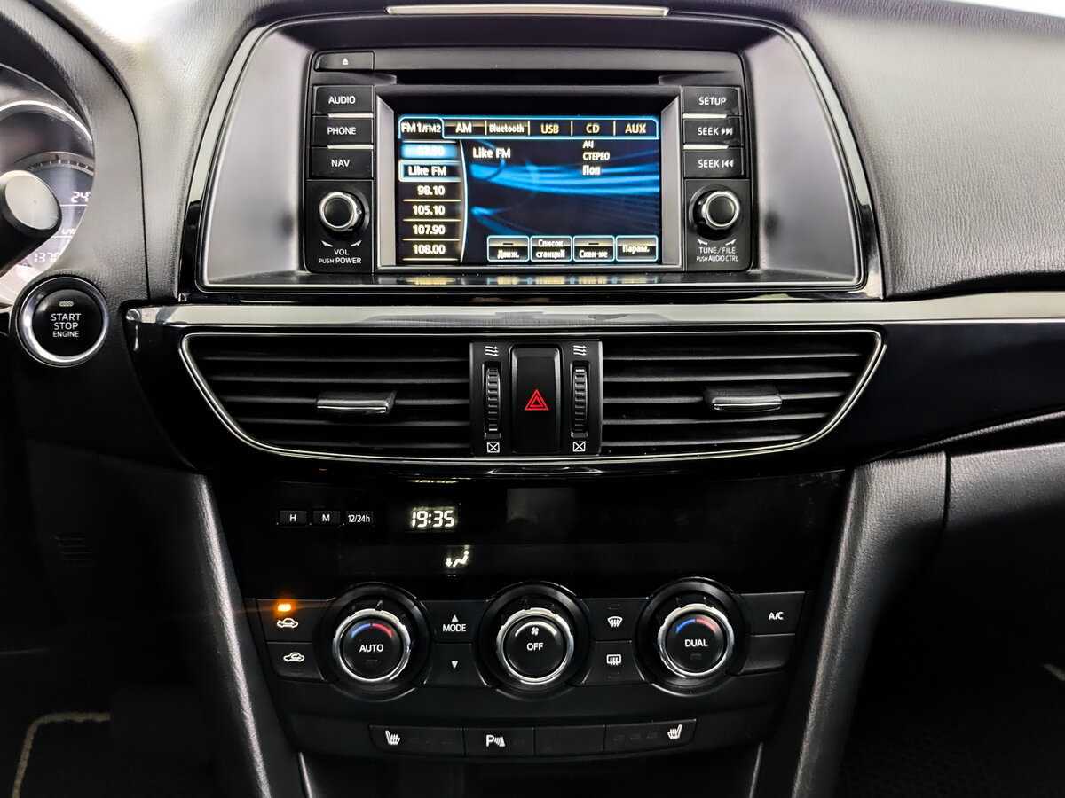 Mazda 6 с пробегом — 2014 год. Фото: #14