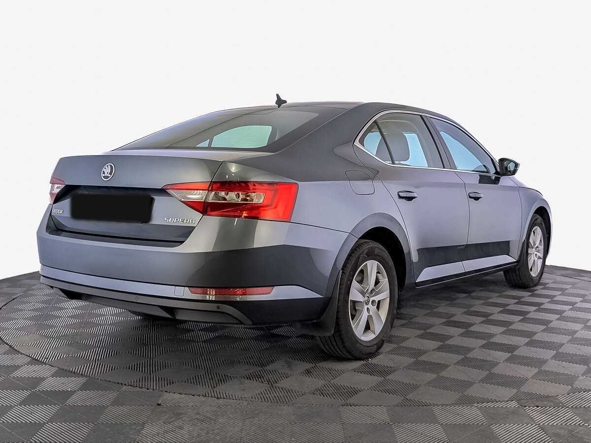 Skoda Superb с пробегом — 2019 год. Фото: #4