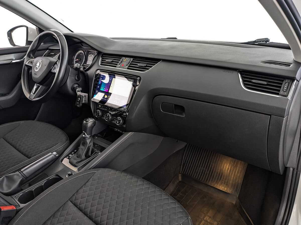 Skoda Octavia с пробегом — 2017 год. Фото: #9