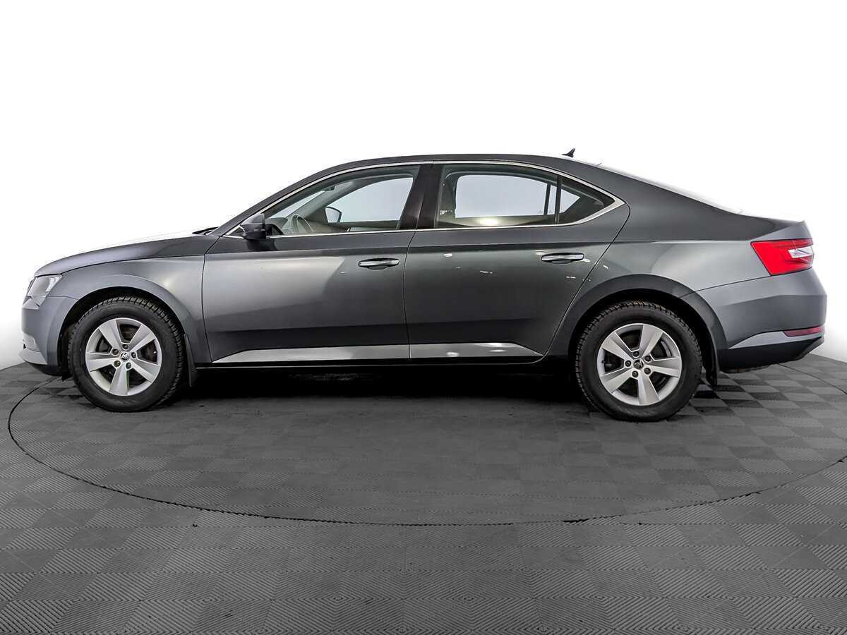 Skoda Superb с пробегом — 2018 год. Фото: #7