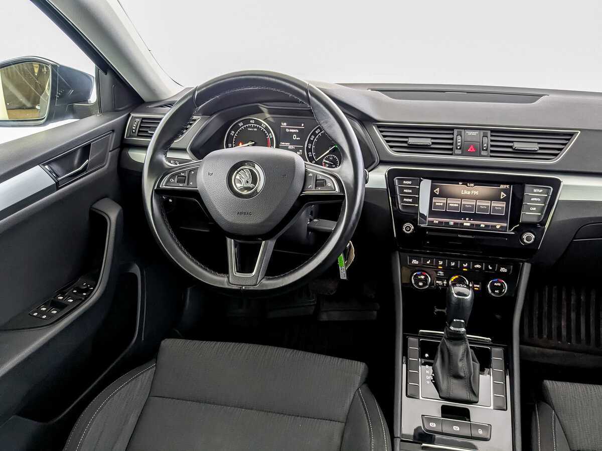 Skoda Superb с пробегом — 2018 год. Фото: #22