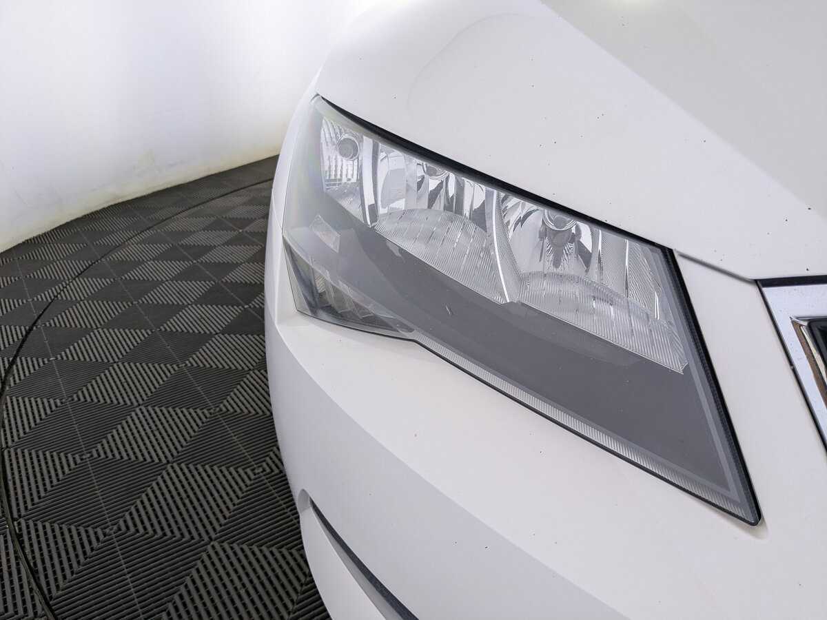 Skoda Superb с пробегом — 2017 год. Фото: #10