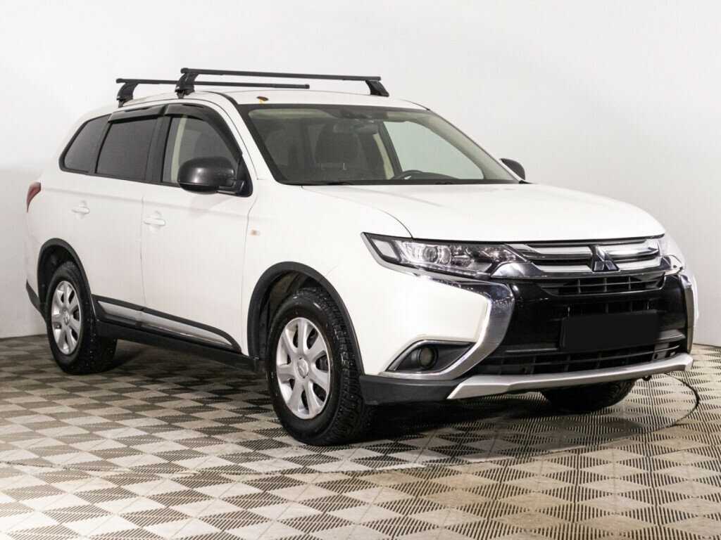 Mitsubishi Outlander с пробегом — 2018 год. Фото: #2