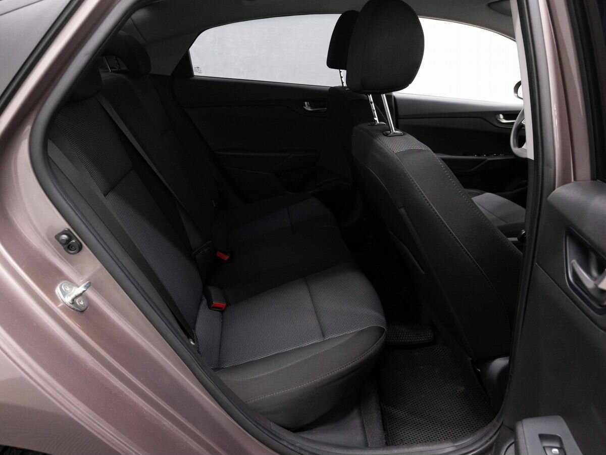 Hyundai Solaris с пробегом — 2020 год. Фото: #11