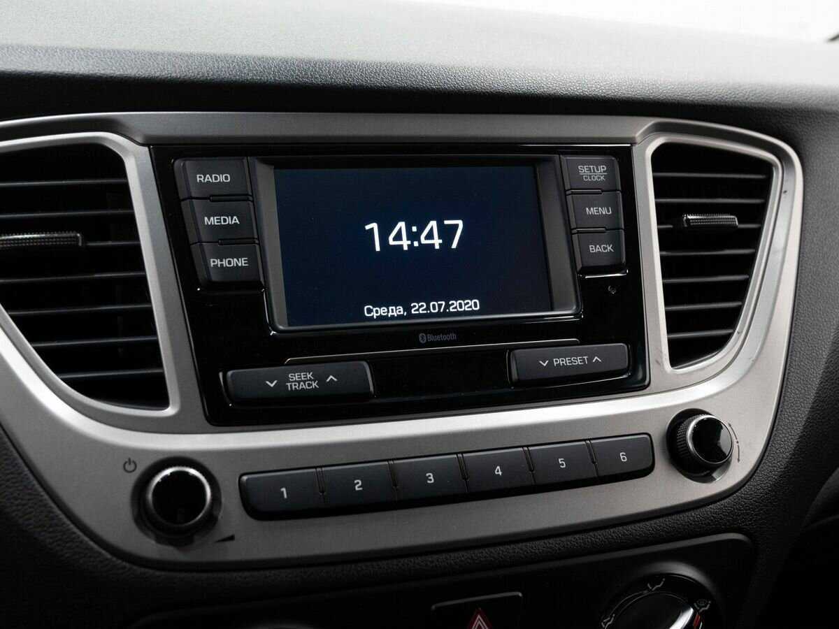 Hyundai Solaris с пробегом — 2020 год. Фото: #20