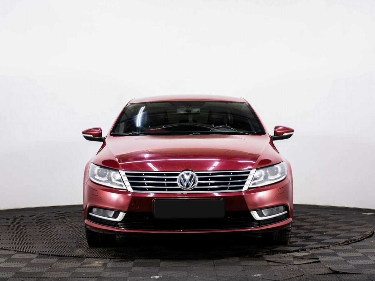 Volkswagen Passat CC с пробегом — 2014 год. Фото: #1