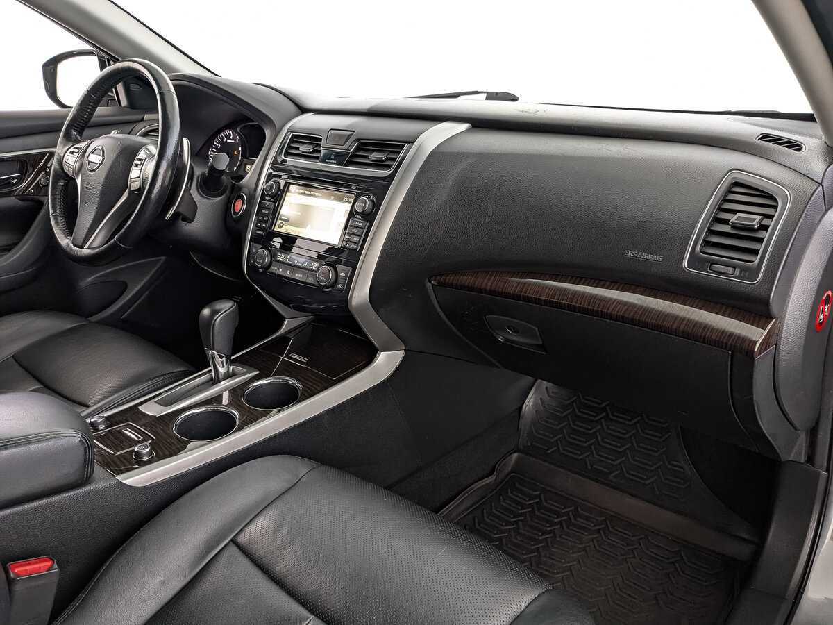 Nissan Teana с пробегом — 2014 год. Фото: #12