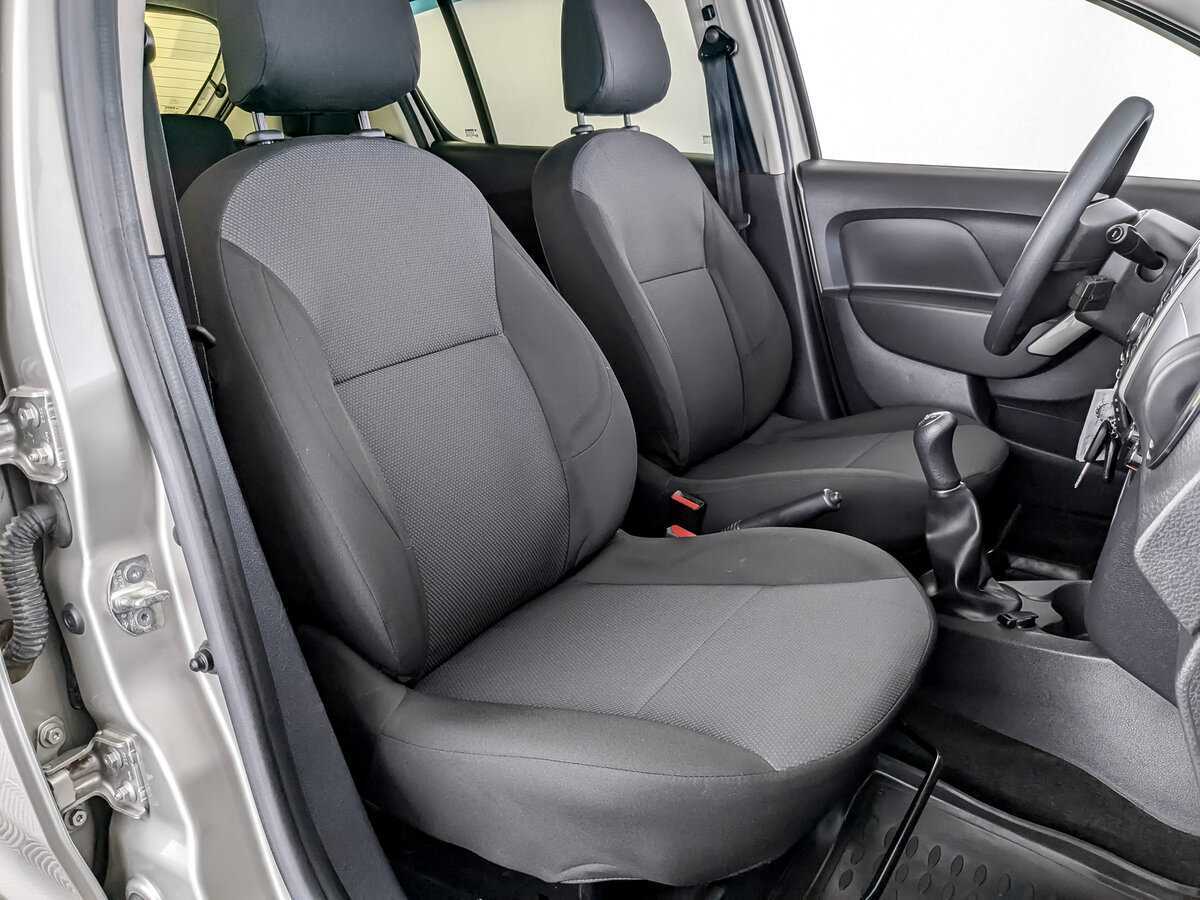 Renault Sandero с пробегом — 2018 год. Фото: #22