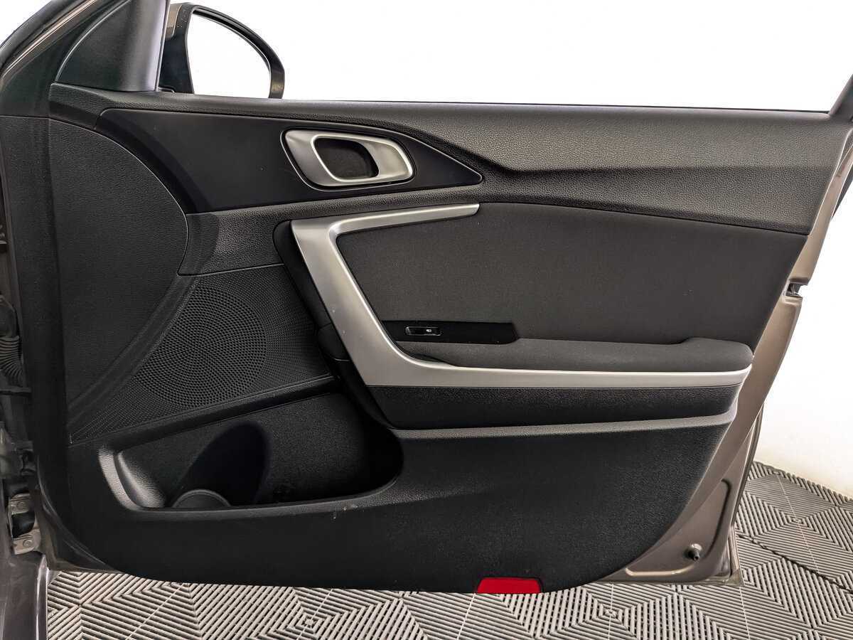 Kia Ceed с пробегом — 2021 год. Фото: #23