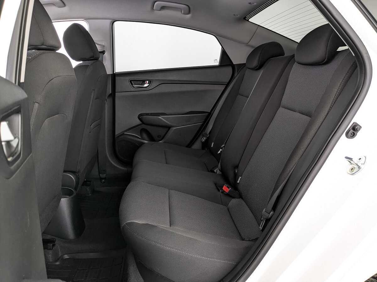 Hyundai Solaris с пробегом — 2020 год. Фото: #16