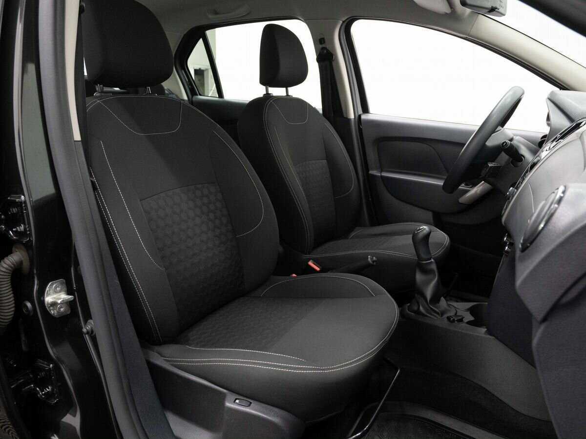 Renault Logan с пробегом — 2018 год. Фото: #12