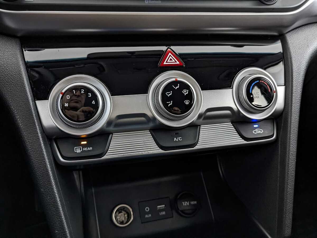 Hyundai Elantra с пробегом — 2019 год. Фото: #20