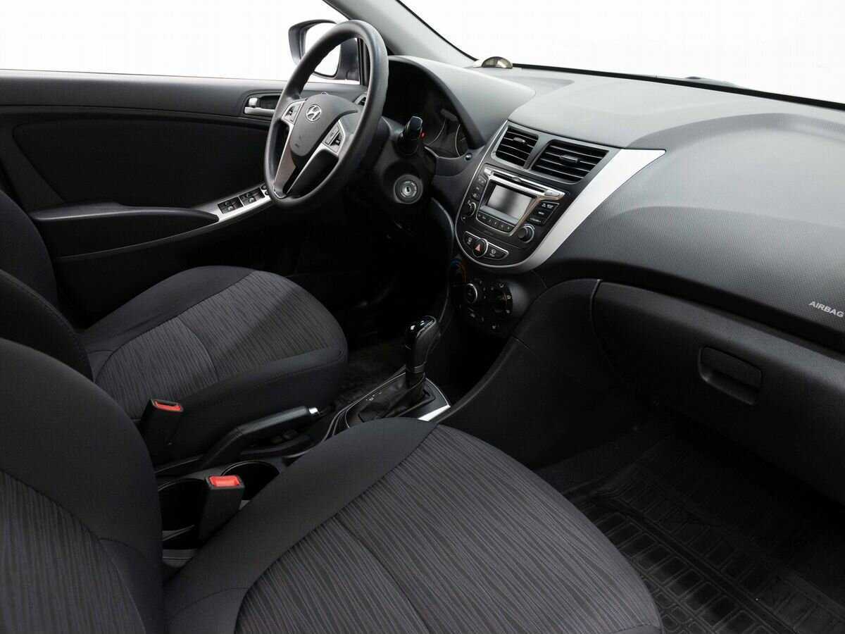 Hyundai Solaris с пробегом — 2016 год. Фото: #11