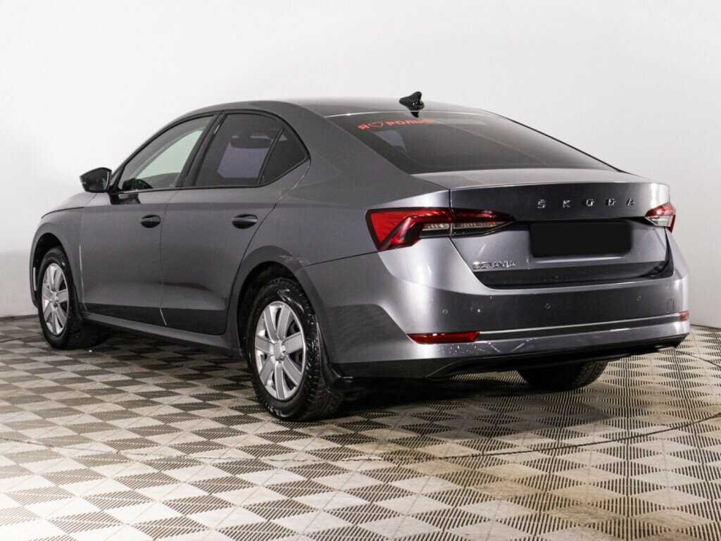 Skoda Octavia с пробегом — 2021 год. Фото: #6