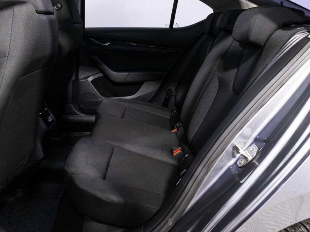 Skoda Octavia с пробегом — 2021 год. Фото: #9