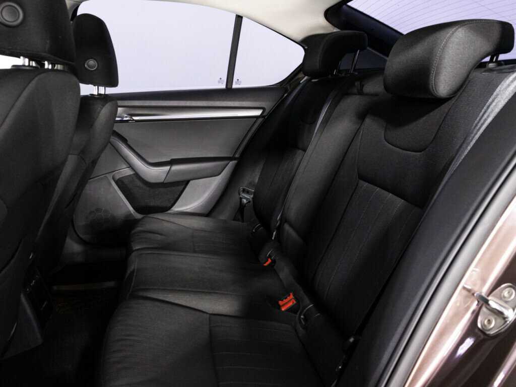 Skoda Octavia с пробегом — 2017 год. Фото: #9