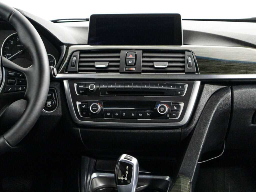 BMW 3 серии с пробегом — 2012 год. Фото: #13