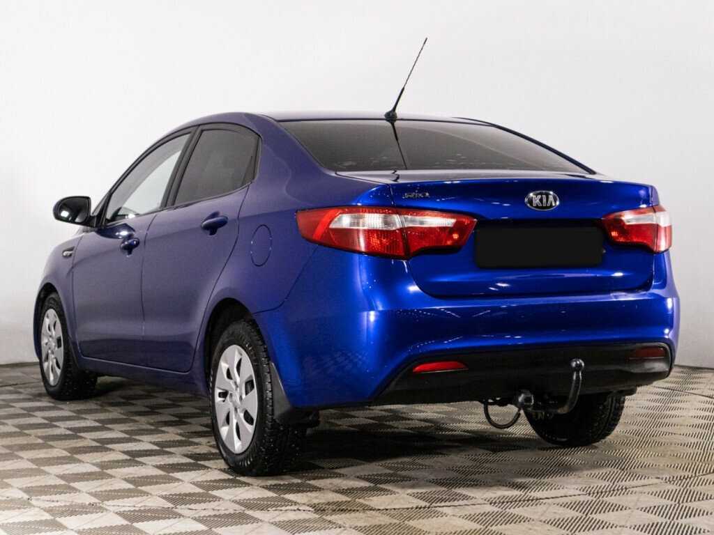 Kia Rio с пробегом — 2013 год. Фото: #6