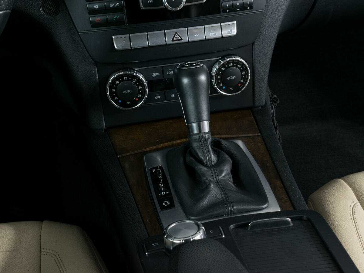 Mercedes-Benz C-Класс с пробегом — 2012 год. Фото: #13