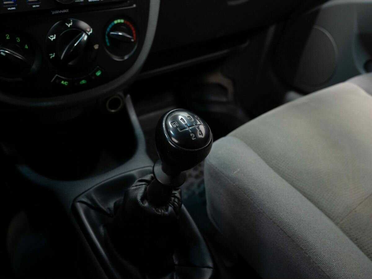 Daewoo Gentra с пробегом — 2013 год. Фото: #18