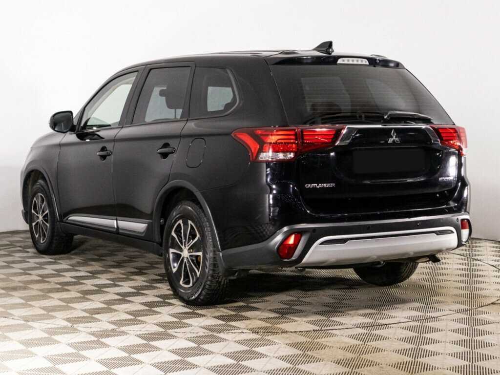 Mitsubishi Outlander с пробегом — 2019 год. Фото: #6