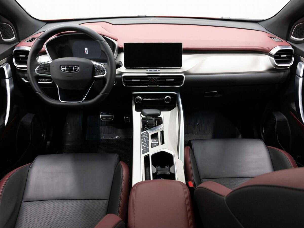 Geely Coolray с пробегом — 2023 год. Фото: #12