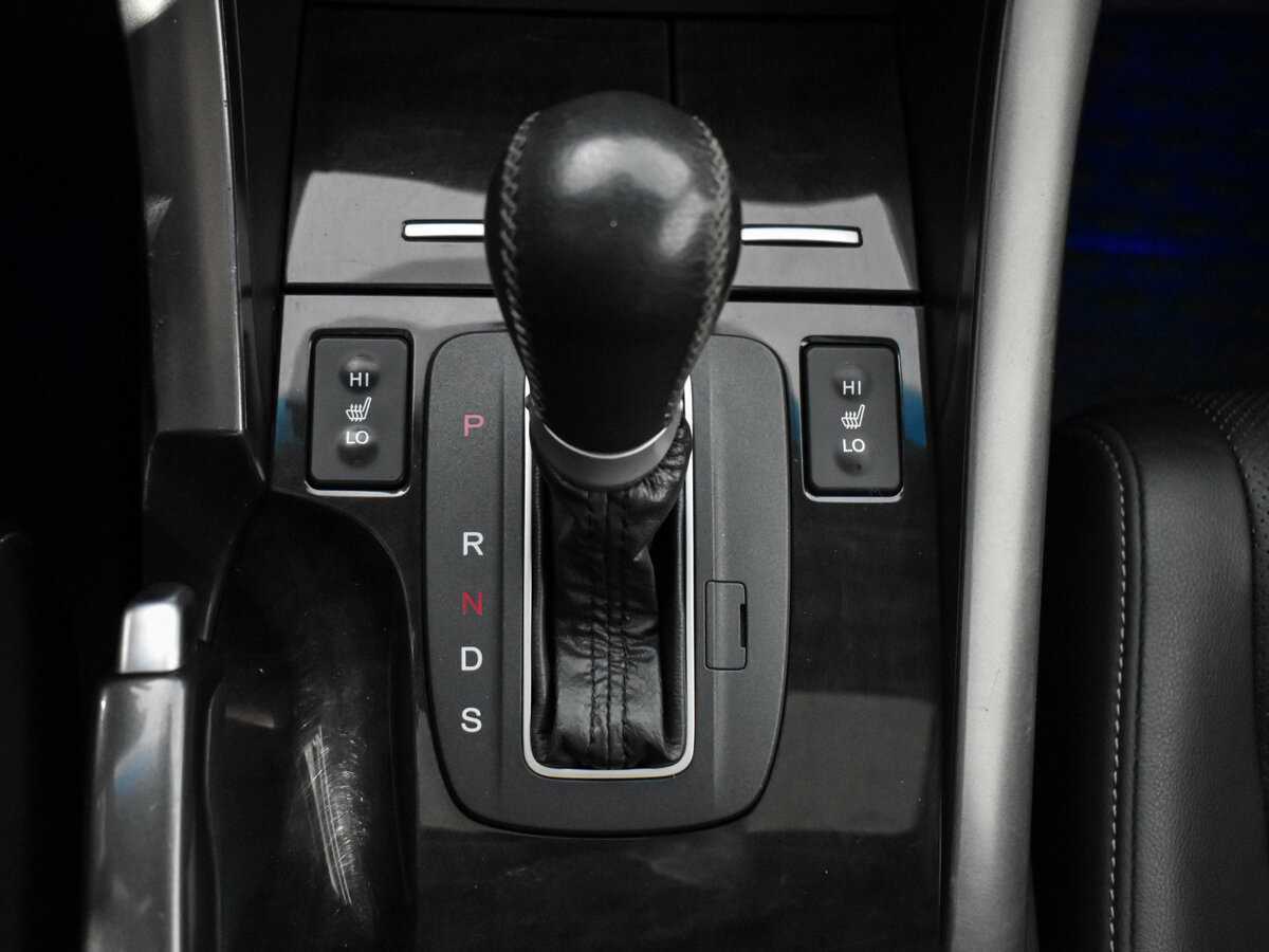 Honda Accord с пробегом — 2012 год. Фото: #10