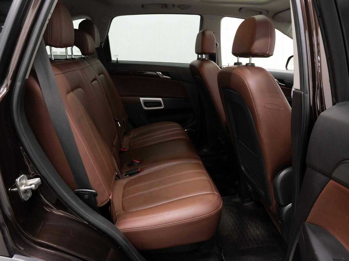 Opel Antara с пробегом — 2015 год. Фото: #10