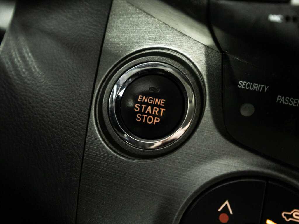 Toyota RAV4 с пробегом — 2012 год. Фото: #18