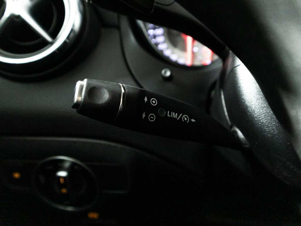 Mercedes-Benz CLA с пробегом — 2015 год. Фото: #16