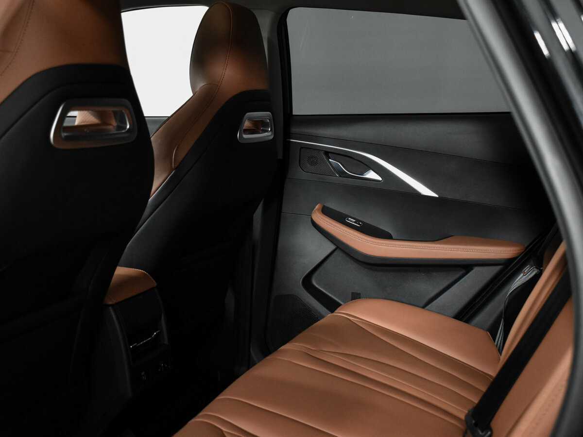 OMODA C5 с пробегом — 2023 год. Фото: #11