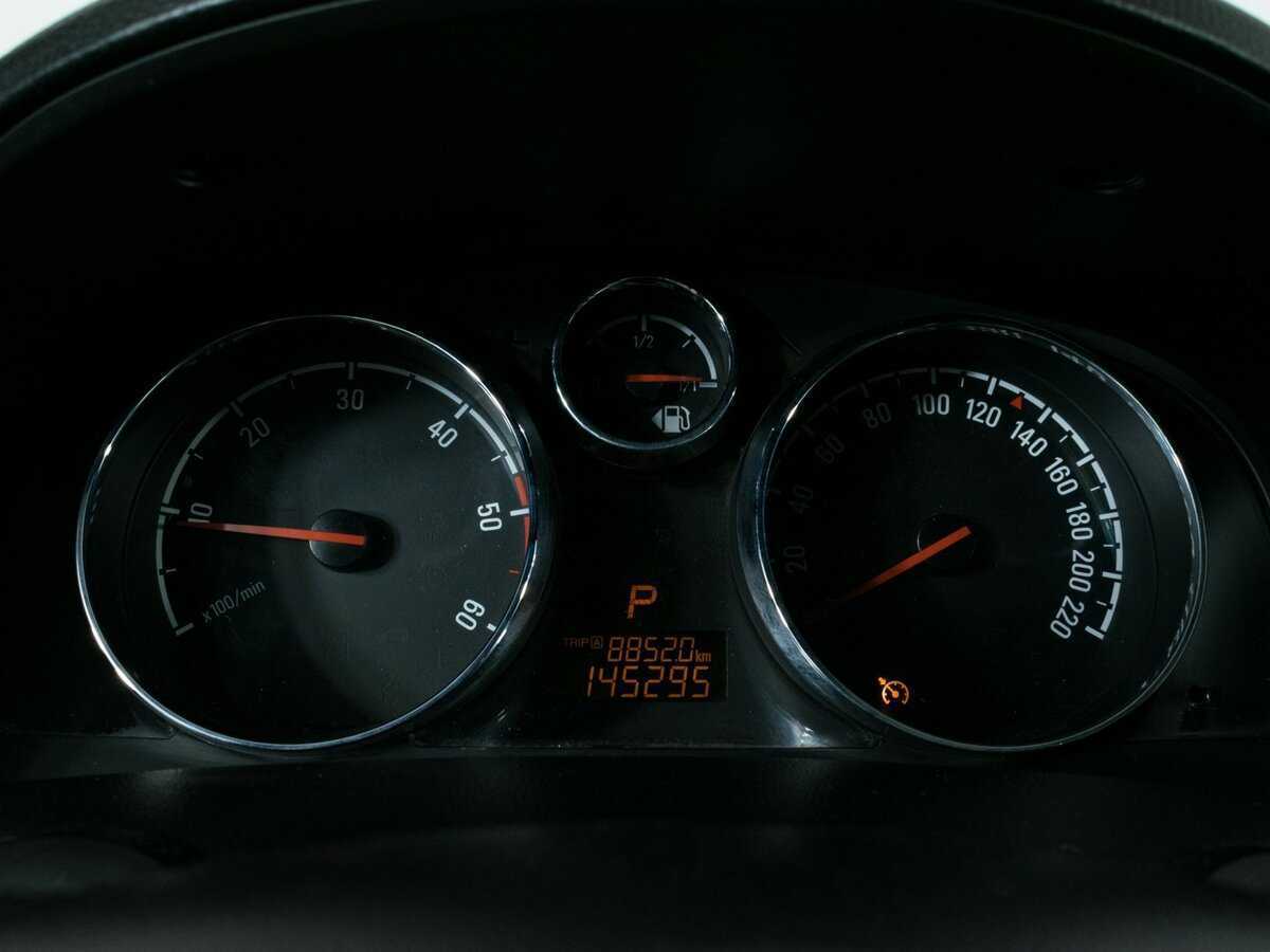 Opel Antara с пробегом — 2014 год. Фото: #11