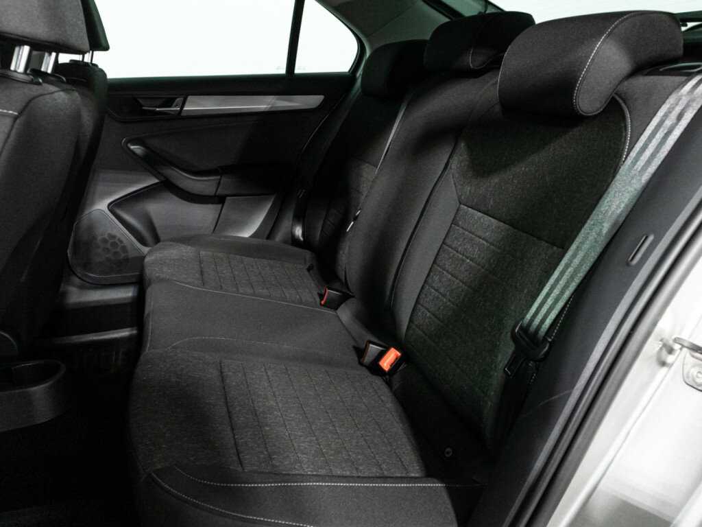 Skoda Rapid с пробегом — 2021 год. Фото: #9