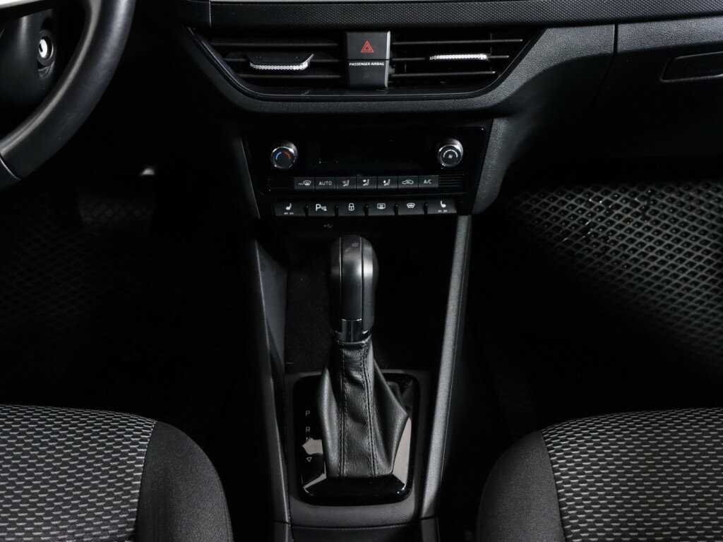 Volkswagen Polo с пробегом — 2021 год. Фото: #10