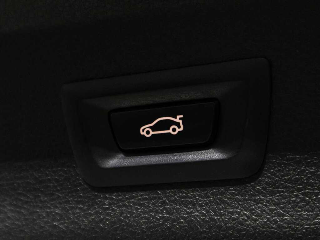 BMW 3 серии с пробегом — 2013 год. Фото: #15