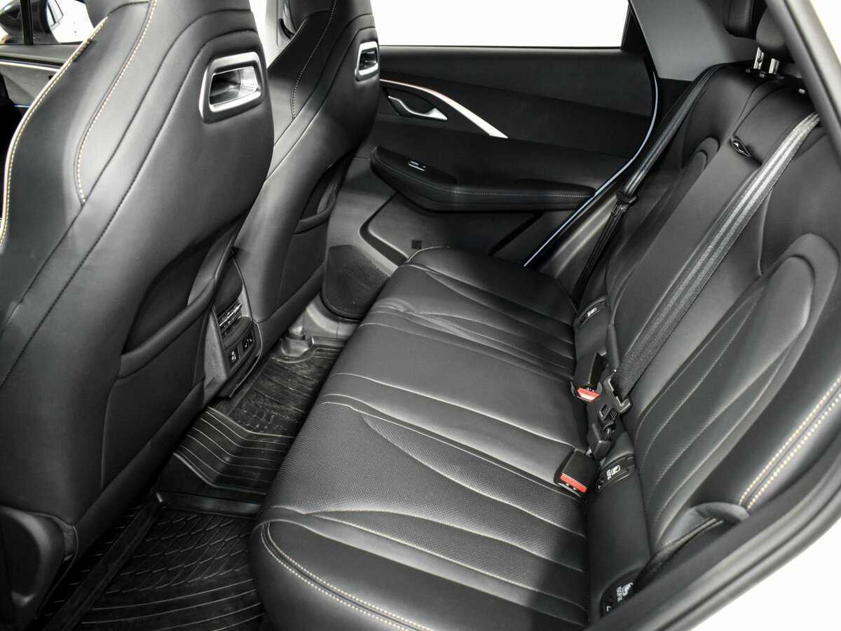 OMODA C5 с пробегом — 2023 год. Фото: #12