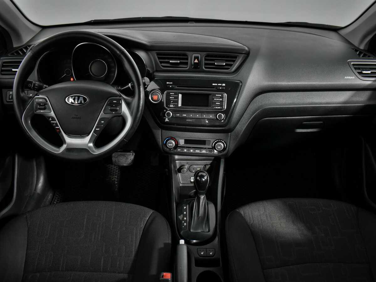 Kia Rio с пробегом — 2015 год. Фото: #12
