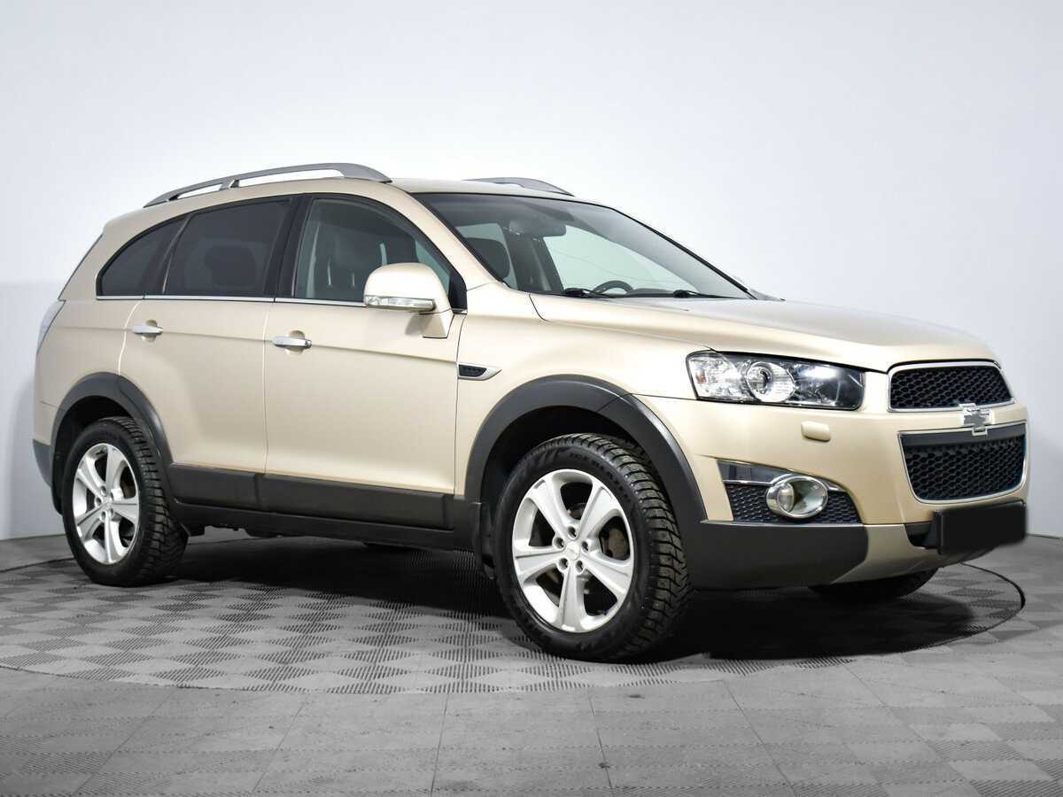 Chevrolet Captiva с пробегом — 2012 год. Фото: #2